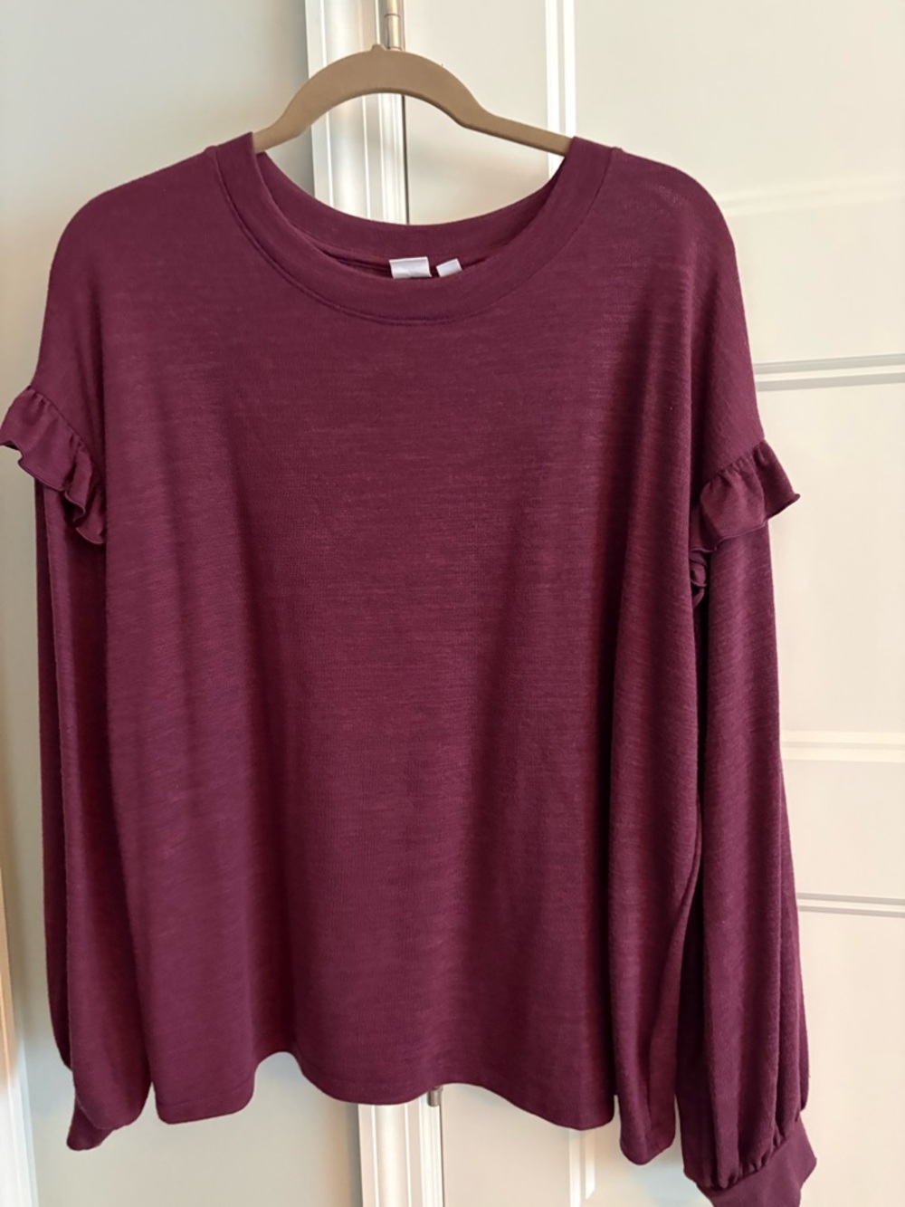 Women's Gap Ruffle-Trim Long Sleeve Top - Burgundy